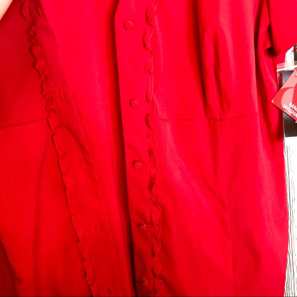 *Bundle 4/$20* Style & Co. Red Buttoned-down Short Sleeved Top Plus Size 16 - Picture 2 of 6